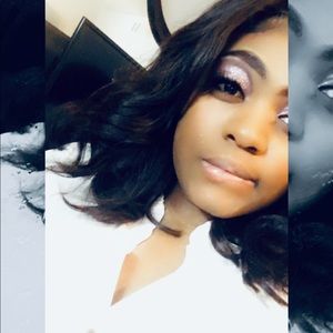 Meet your Posher, Shakira